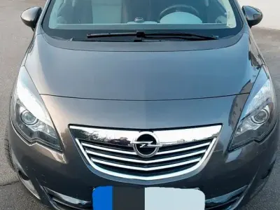 Używany Opel Meriva Innovation 140 KM (102 kW) 2013 Szary Minivan