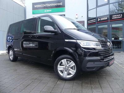Second-hand VW Caravelle 204 CP (150 kW) 2023 Negru Van