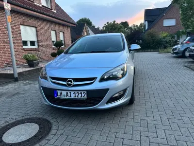 Gebraucht Opel Astra Eco 110 PS (80 kW) 2013 Kombi