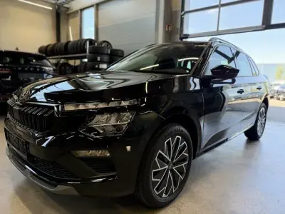 Neu Skoda Kamiq Dynamic 116 PS (85 kW) 2026 Smokey diamond silber SUV