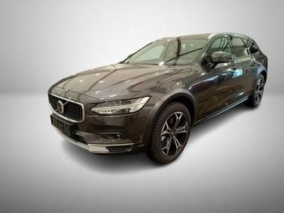 Platinum grey / metallic Gebraucht 2024 Volvo V90 CC Plus Kombi | 55.000 € (Fairer Preis)