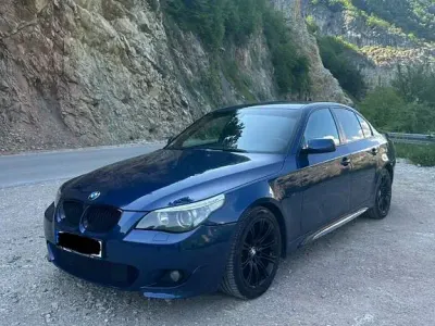 Gebraucht BMW 523 Sport Line 177 PS (130 kW) 2005 Blau Limousine