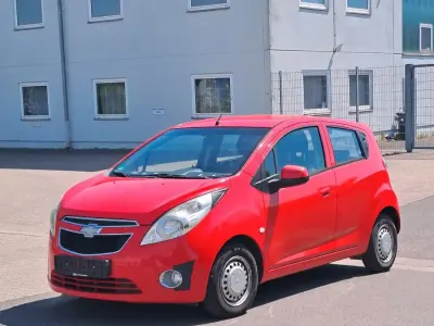 Second-hand Chevrolet Spark LS 68 CP (50 kW) 2011 Roșu Hatchback