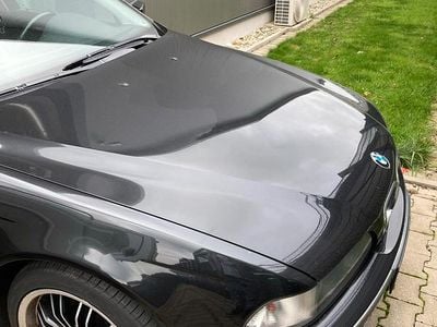 BMW 523
