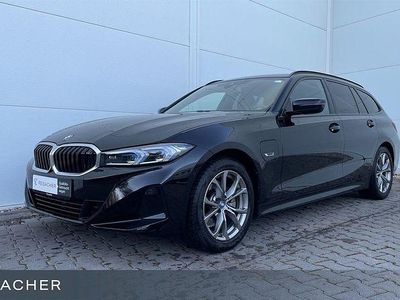 Schwarz Gebraucht 2022 BMW 330e Sport Line Limousine | 32.899 € (Guter Preis)