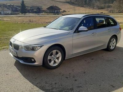 Gebraucht BMW 320 190 PS (139 kW) 2019 Silber Kombi