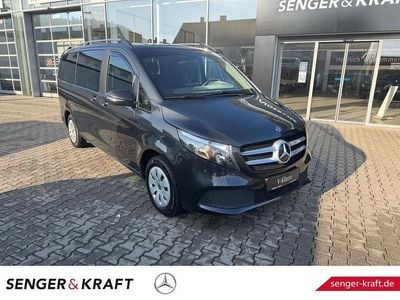 Grau Gebraucht 2019 Mercedes V220 Van / Kleinbus | 36.970 € (Guter Preis)