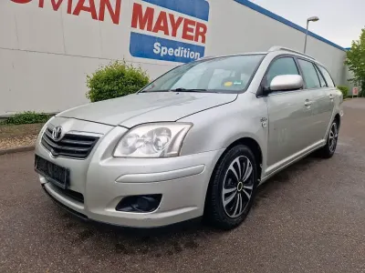 Gebraucht Toyota Avensis Executive 177 PS (130 kW) 2005 Grau Kombi