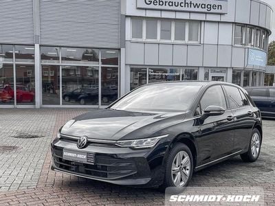 Grenadillschwarz (schwarz) Gebraucht 2025 VW Golf VIII Life | 29.995 € (Fairer Preis)