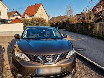 Usata Nissan Qashqai 360º 116 CV (85 kW) 2015 Beige SUV