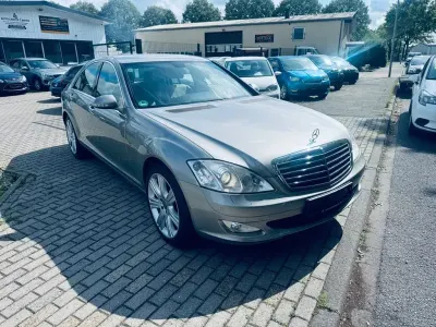 Gebraucht Mercedes S320 235 PS (172 kW) 2007 Silber Limousine
