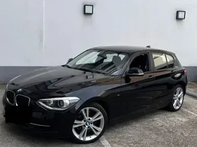 Gebraucht BMW 116 Sport Line 116 PS (85 kW) 2012 Schwarz Kleinwagen
