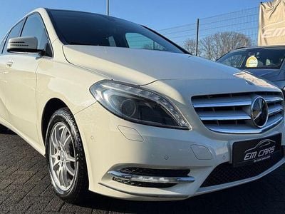 Gebraucht Mercedes B180 109 PS (80 kW) 2012 Weiß Van / Kleinbus