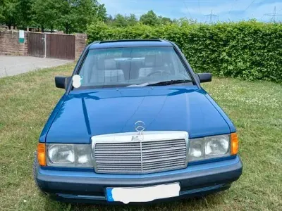 Gebraucht Mercedes 190 109 PS (80 kW) 1990 Blau Limousine