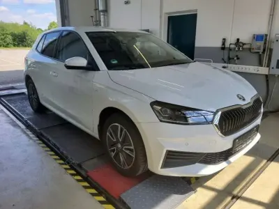 Gebraucht Skoda Fabia Tour 95 PS (69 kW) 2022 Weiß Kleinwagen
