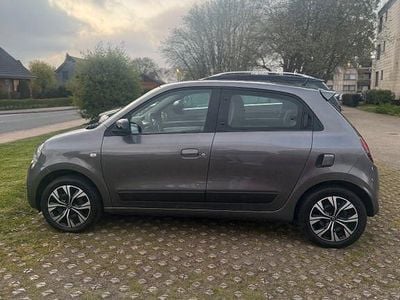 Begagnad Renault Twingo SE 65 HK (47 kW) 2022 Grå Halvkombi
