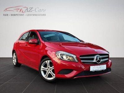 Gebraucht Mercedes A180 Urban 122 PS (89 kW) 2013 Rot Limousine