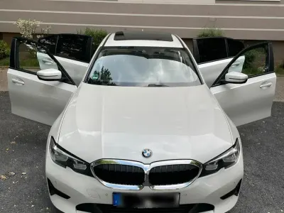 Gebraucht BMW 318 150 PS (110 kW) 2019 Weiß Limousine