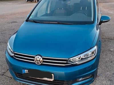 Gebraucht VW Touran Comfortline 110 PS (80 kW) 2016 Blau Van / Kleinbus