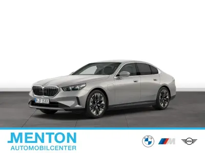 Usata BMW 530e 299 CV (219 kW) 2024 Grigio Berlina
