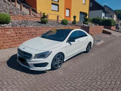 Gebraucht Mercedes CLA200 115 PS (84 kW) 2015 Weiß Coupé