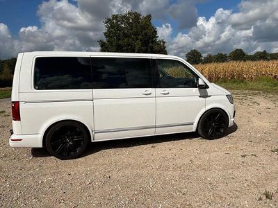 Gebraucht VW Multivan Highline 199 PS (146 kW) 2019 Weiß Van / Kleinbus