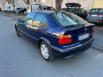 Gebraucht BMW 318 Compact Basis 140 PS (102 kW) 1996 Blau Kleinwagen