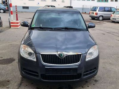 gebraucht Skoda Fabia 2009 1.4 benzin