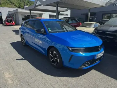 Usata Opel Astra Edition 110 CV (80 kW) 2024 Blu Utilitaria
