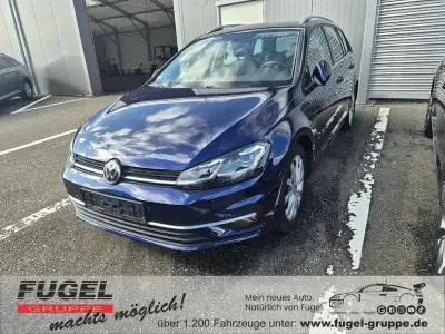 Gebraucht VW Golf VII Highline 150 PS (110 kW) 2020 Blau Kombi