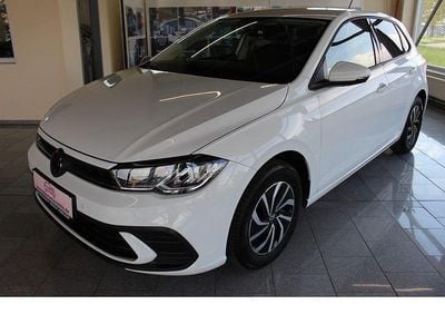 Second-hand VW Polo Life 95 CP (69 kW) 2024 Alb Hatchback