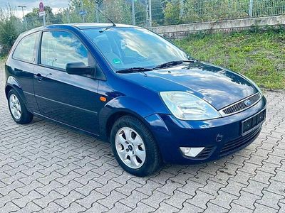 Usata Ford Fiesta 69 CV (50 kW) 2003 Blu Utilitaria
