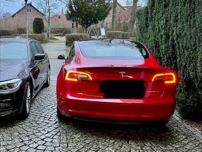 Gebraucht Tesla Model 3 366 kW (498 PS) 2022 Rot Limousine