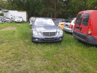 Mercedes E320