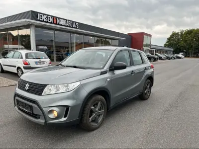 Gebraucht Suzuki Vitara 120 PS (88 kW) 2017 Grau SUV