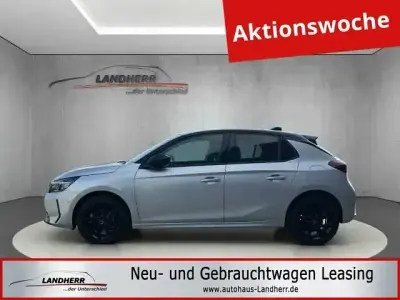 Gebraucht Opel Corsa 101 PS (74 kW) 2024 Kristall silber (metallic) Kleinwagen