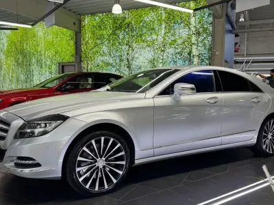 Gebraucht Mercedes CLS350 265 PS (194 kW) 2013 Silber Coupé