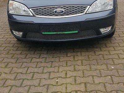 Gebraucht Ford Mondeo 125 PS (91 kW) 2007 Grau Kombi