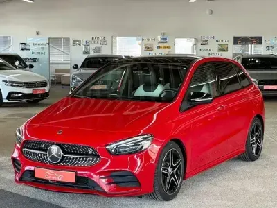 Używany Mercedes B200 AMG line 163 KM (119 kW) 2019 Czerwony Minivan