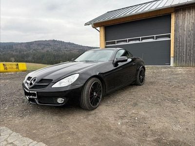 Gebraucht Mercedes SLK350 305 PS (224 kW) 2010 Schwarz Cabrio