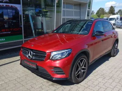 Używany Mercedes GLC250 AMG 204 KM (150 kW) 2019 Czerwony SUV