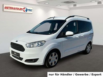 Gebraucht Ford Tourneo Trend 95 PS (69 kW) 2016 Weiß Kombi