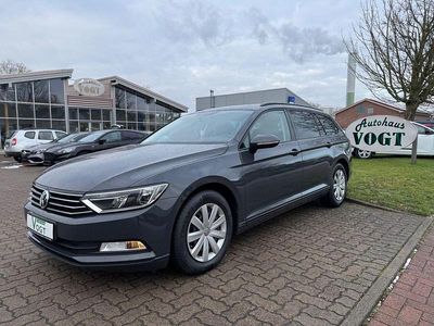 Gebraucht VW Passat Trendline 120 PS (88 kW) 2018 Grau Kombi