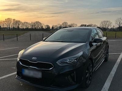 Gebraucht Kia Ceed GT GT-Line 140 PS (102 kW) 2019 Schwarz Kleinwagen