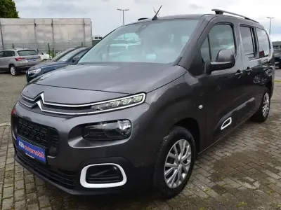 Gebraucht Citroën e-Berlingo Shine 131 PS (96 kW) 2020 Platiniumgrau Van / Kleinbus