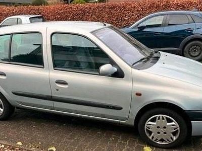Gebraucht 2000 Renault Clio II Kleinwagen | 2.250 € (Fairer Preis)
