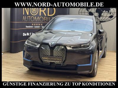 Grau Gebraucht 2022 BMW iX SUV | 44.750 € (Fairer Preis)