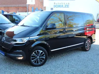 Gebraucht VW Multivan Generation Six 150 PS (110 kW) 2022 Lc9x deep black perleffeckt Van / Kleinbus
