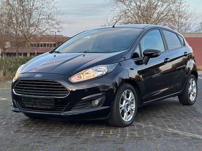 Schwarz Gebraucht 2014 Ford Fiesta Limousine | 4.200 € (Fairer Preis)