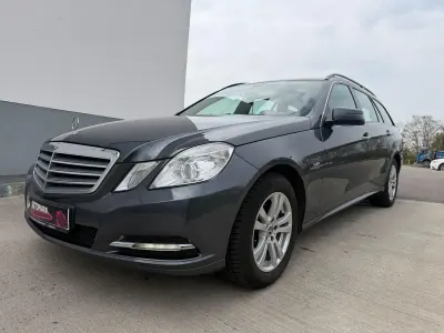 Gebraucht Mercedes E200 136 PS (100 kW) 2011 Grau Kombi
